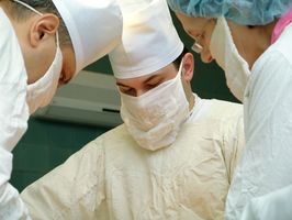 Careers that make the most money - Surgeon Doctors